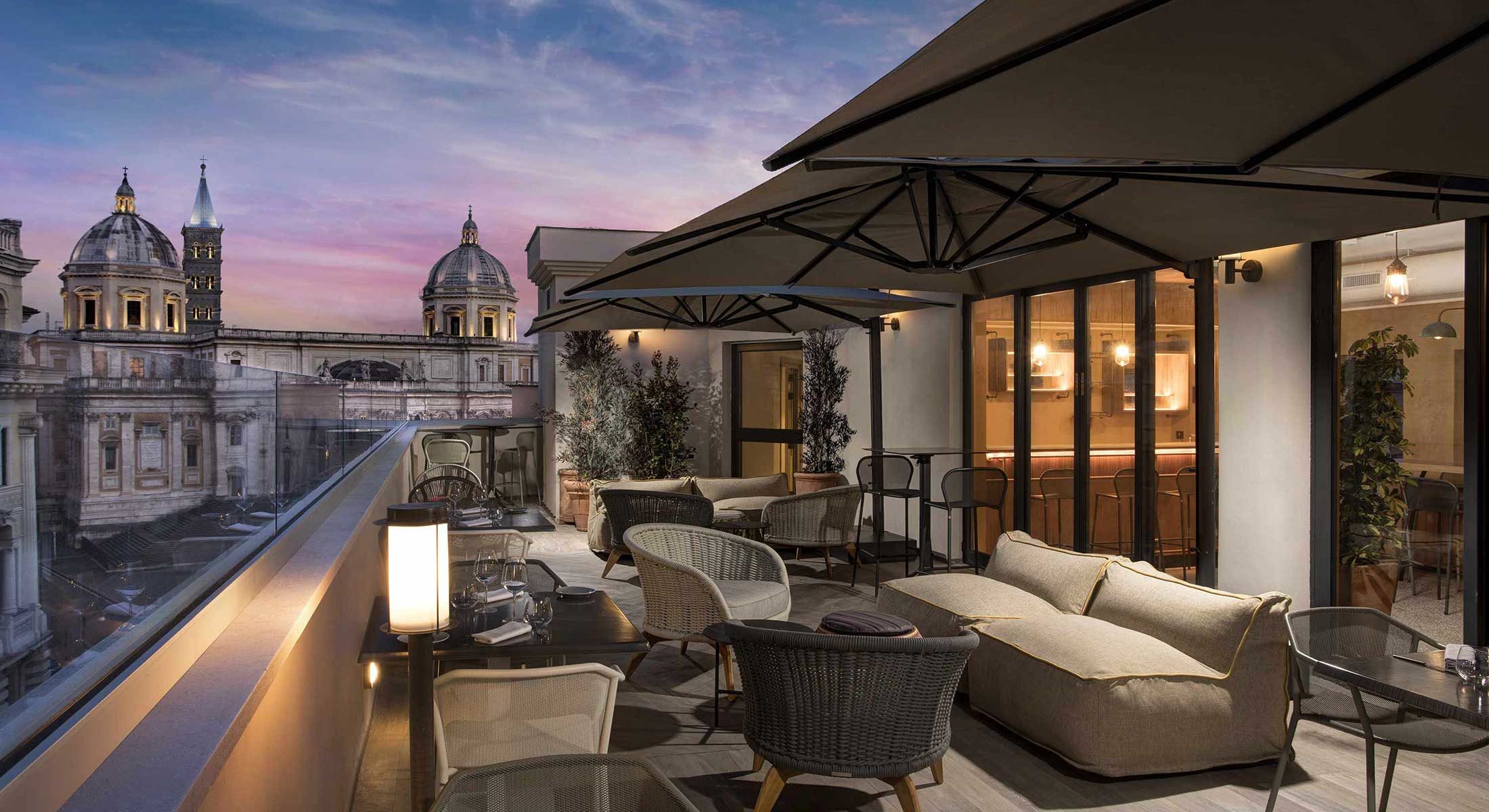 Mùn Rooftop Cocktail Bar - DoubleTree by Hilton Rome Monti