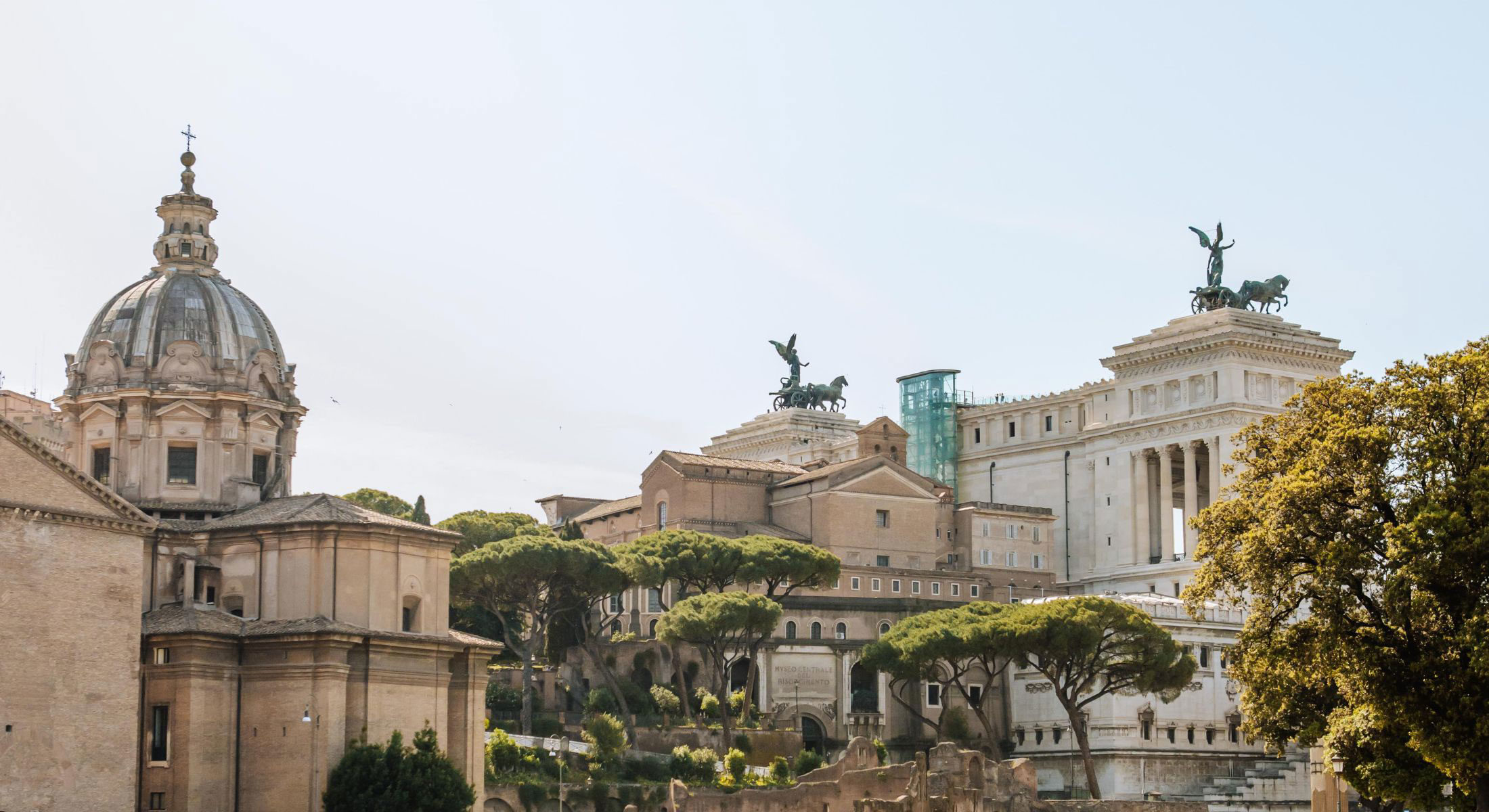 Ara pacis - DoubleTree by Hilton Rome Monti