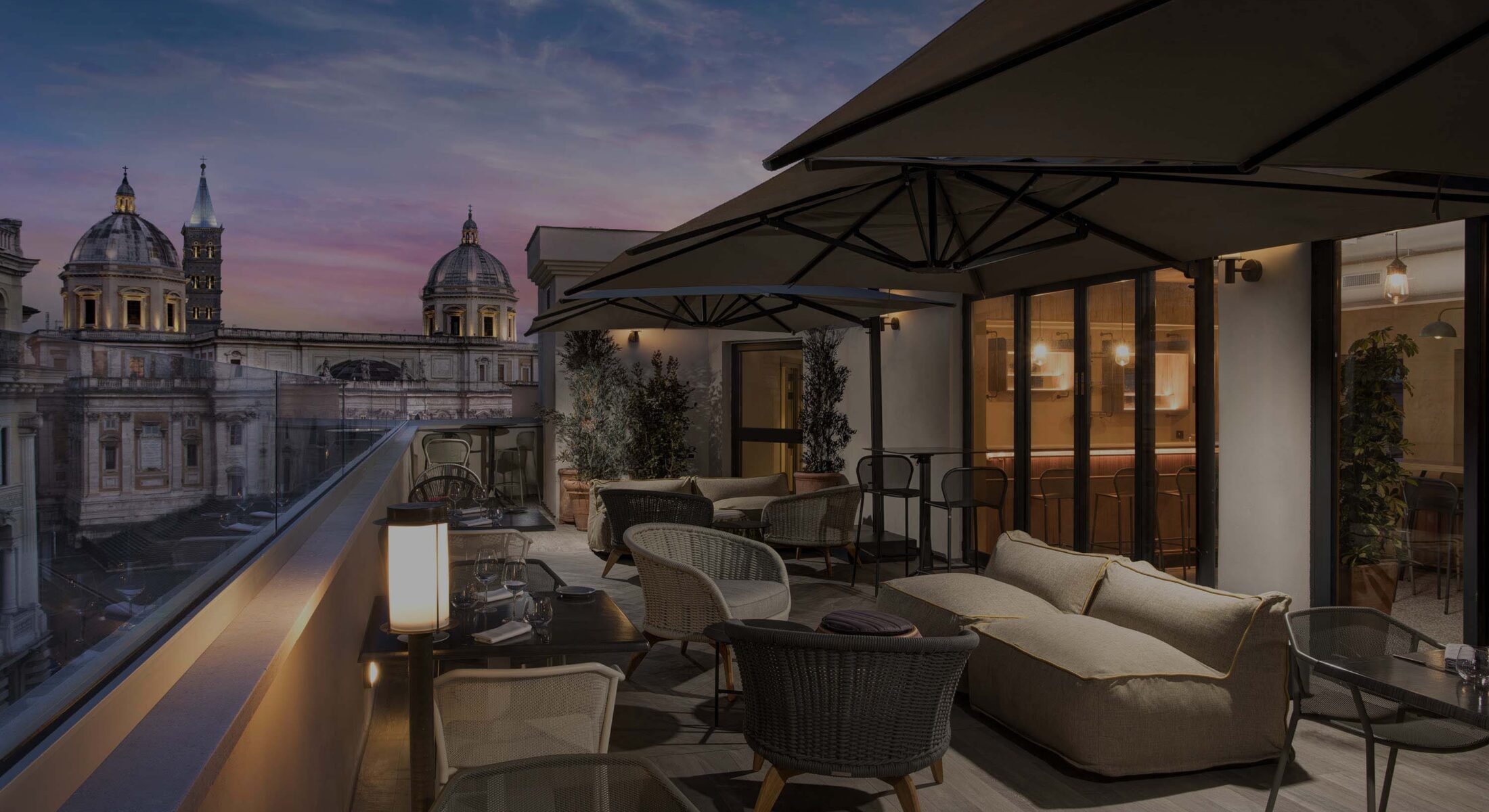 Mùn Rooftop Cocktail Bar - DoubleTree by Hilton Rome Monti